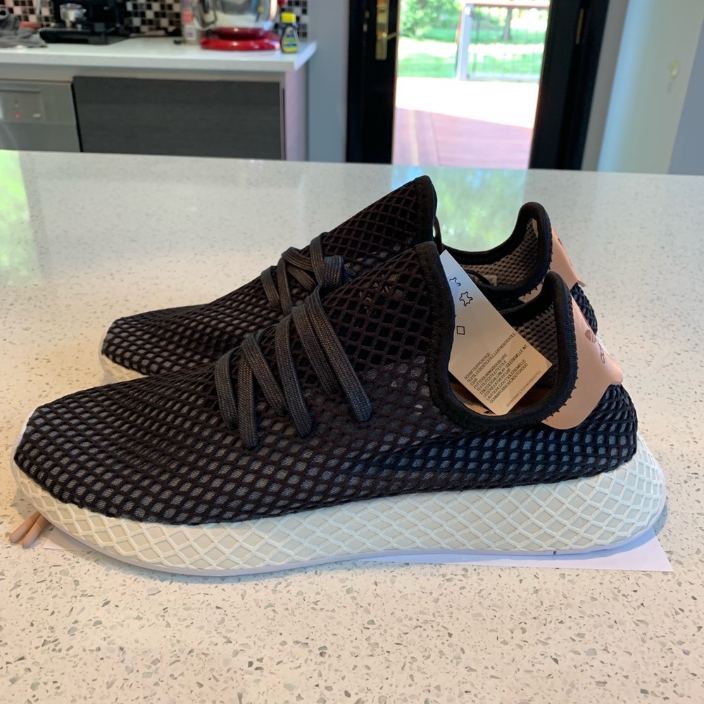 Mens Adidas Originals Deerupt Runner Black Size 11